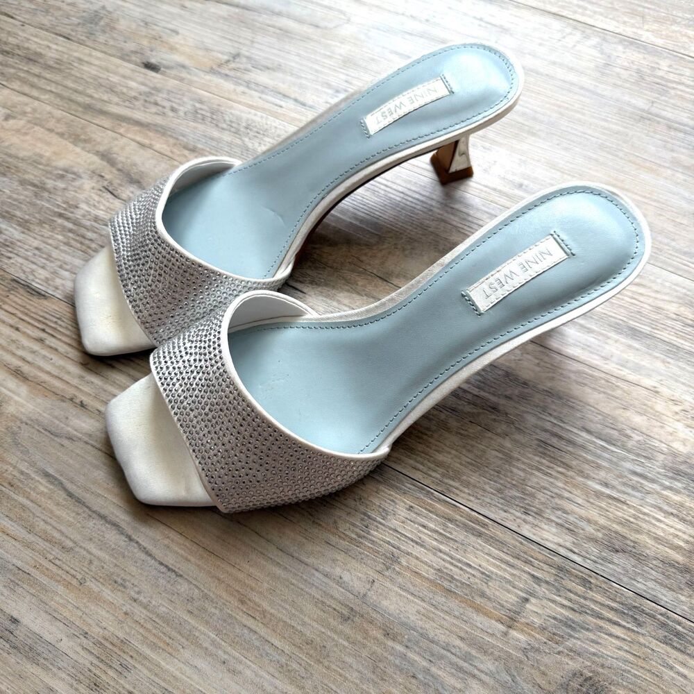 Nine West Indrah Heeled Sandal Size 7 Y2K Kitten Heel Glam Vintage Early 2000s